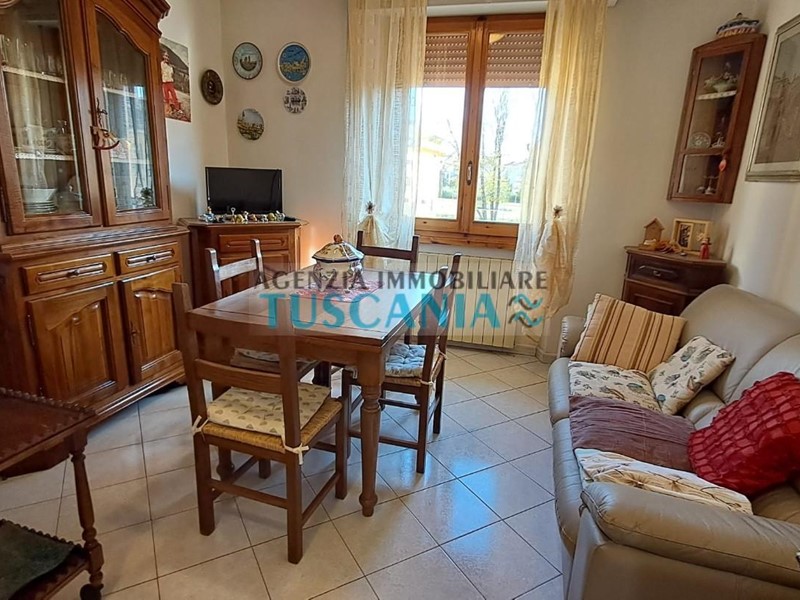 Quadrilocale in Vendita a Firenze, zona Novoli, 220'000&euro;, 65 m², arredato