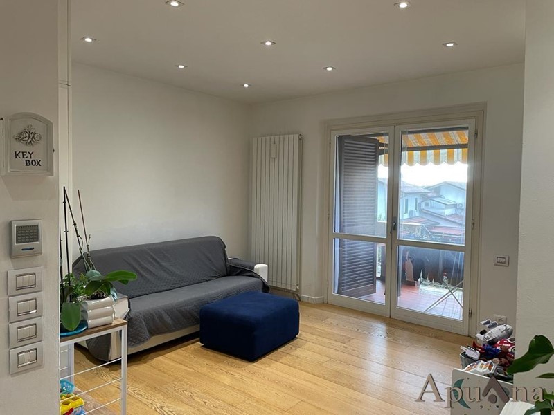 Quadrilocale in Vendita a Massa, zona Quercioli, 330'000&euro;, 90 m², arredato, con Box