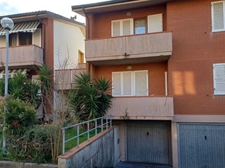 Appartamento in Vendita a Collesalvetti, 109'500&euro;, 86 m²