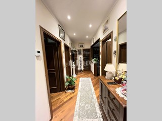 Quadrilocale in Vendita a Campi Bisenzio, zona Il Rosi, 235'000&euro;, 85 m², con Box