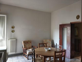 Appartamento in Vendita a Colle di Val D'Elsa, 180'000&euro;, 120 m²