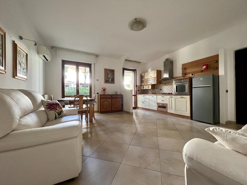 Trilocale in Vendita a Massa, zona Marina di Massa, 278'000&euro;, 85 m², arredato