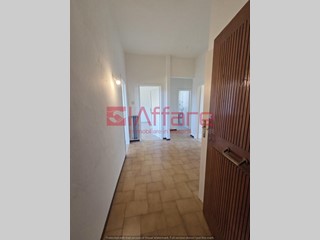 Quadrilocale in Affitto a Pontedera, 650&euro;, 64 m², con Box