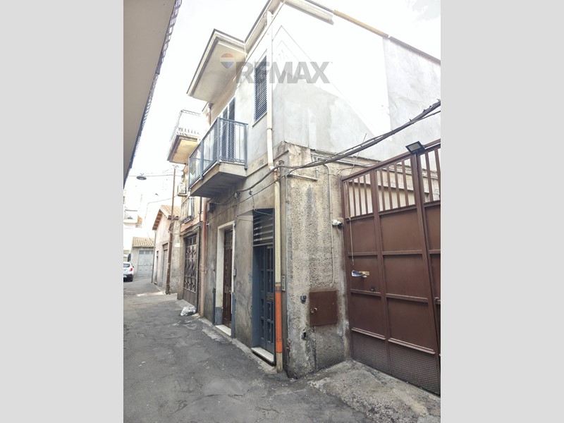 Trilocale in Vendita a Paternò, 110'000&euro;, 132 m²