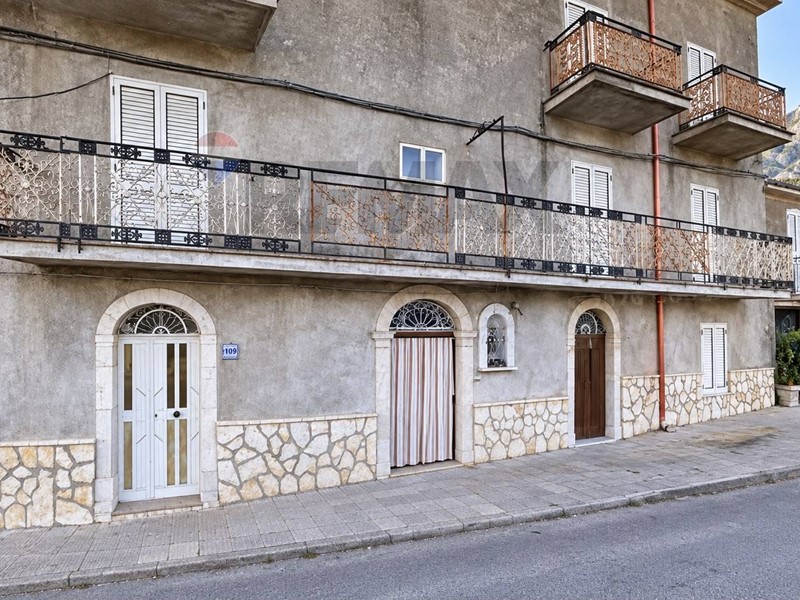 Bilocale in Vendita a San Fratello, 20'000&euro;, 65 m²