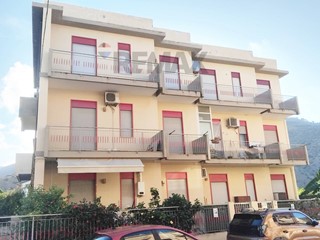 Bilocale in Vendita a Oliveri, 80'000&euro;, 75 m²