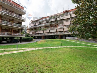Quadrilocale in Vendita a Roma, 520'000&euro;, 130 m²