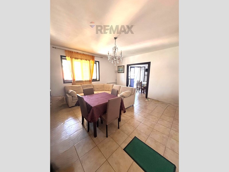 Quadrilocale in Vendita a Melilli, 130'000&euro;, 100 m²