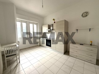 Bilocale in Affitto a Milano, 950&euro;, 40 m²