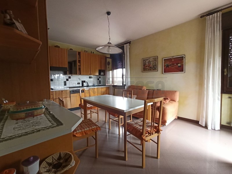 Appartamento in Affitto a Sarego, 1'000&euro;, 130 m², arredato