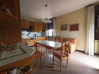 Appartamento in Affitto a Sarego, 1'000&euro;, 130 m², arredato