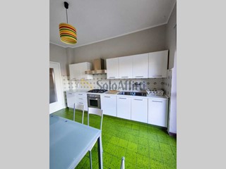 Appartamento in Affitto a Chieri, zona Via Roaschia, 730&euro;, 100 m², arredato, con Box