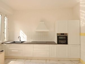 Appartamento in Vendita a Rufina, 400'000&euro;, 175 m²