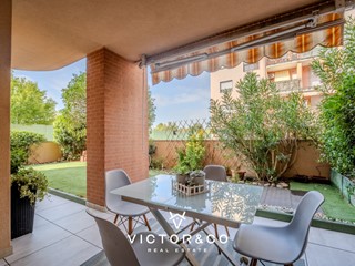 Quadrilocale in Vendita a Novara, zona Cittadella, 249'000&euro;, 130 m², con Box