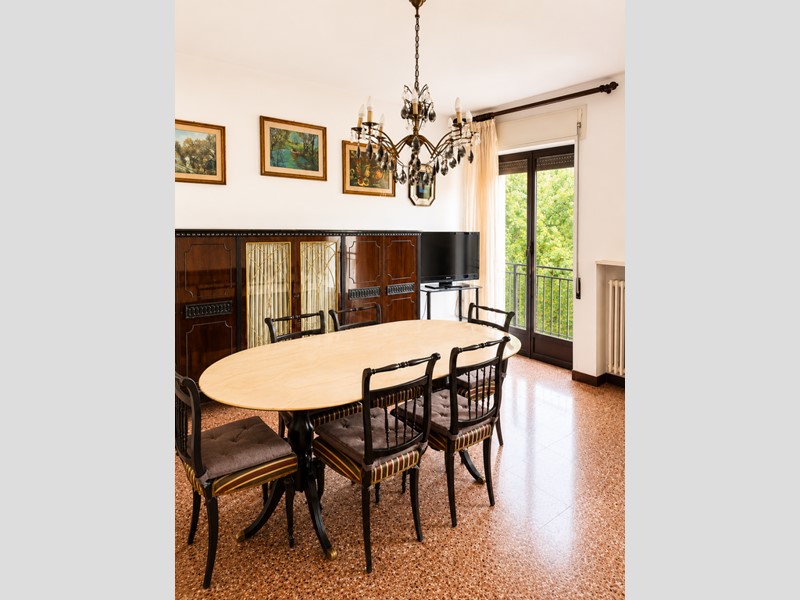 Appartamento in Vendita a Bologna, zona Barca, 200'000&euro;, 85 m²