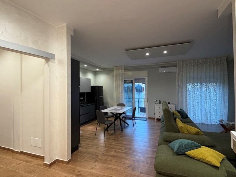 Trilocale in Vendita a Catania, zona Picanello, 175'000&euro;, 93 m²