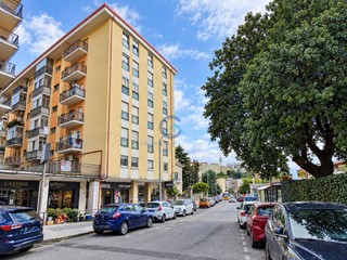 Quadrilocale in Vendita a Catanzaro, zona Pontepiccolo, 180'000&euro;, 120 m²