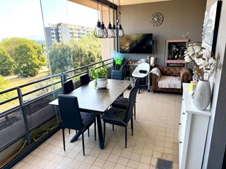 Bilocale in Vendita a Roma, zona Porta di Roma, 285'000&euro;, 60 m²