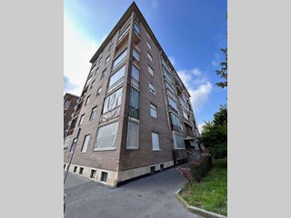 Quadrilocale in Vendita a Torino, 64'500&euro;, 96 m²