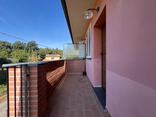 Trilocale in Vendita a Santa Maria a Monte, zona Cerretti, 123'000&euro;, 70 m²