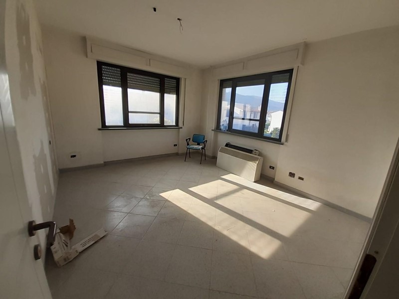 Quadrilocale in Affitto a Calcinaia, zona Fornacette, 700&euro;, 90 m²