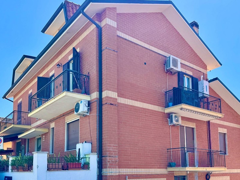 Quadrilocale in Vendita a Monterotondo, 239'000&euro;, 130 m²