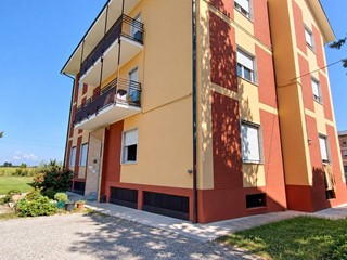 Trilocale in Vendita a Brignano Gera d'Adda, 118'000&euro;, 75 m²