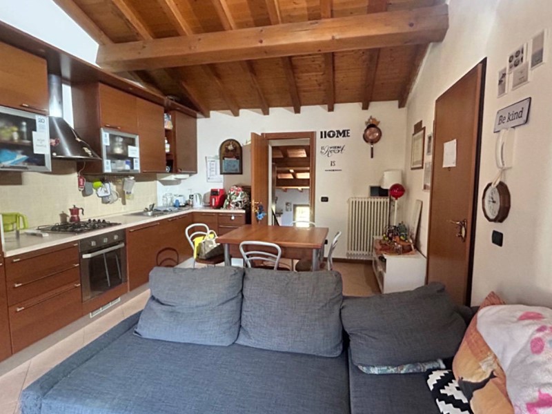 Trilocale in Vendita a Traversetolo, 99'000&euro;, 82 m²