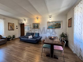 Bilocale in Vendita a Induno Olona, 89'000&euro;, 102 m²