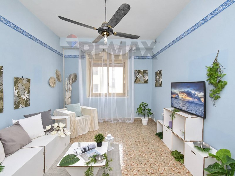Appartamento in Vendita a Catania, 58'000&euro;, 89 m²