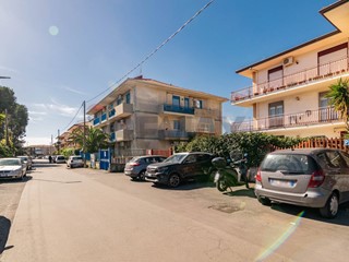 Trilocale in Vendita a Mascalucia, 115'000&euro;, 90 m²
