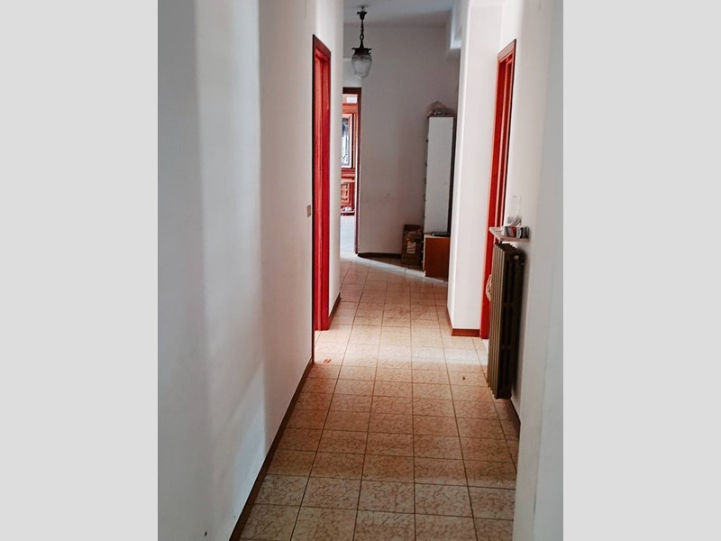 Quadrilocale in Vendita a Bronte, 140'000&euro;, 135 m²