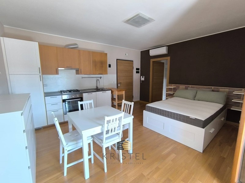 Monolocale in Affitto a Pescara, 550&euro;, 45 m²