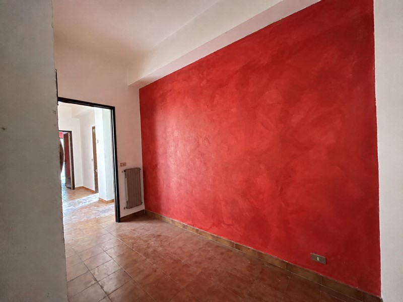 Appartamento in Vendita a Barcellona Pozzo di Gotto, 56'000&euro;, 128 m²