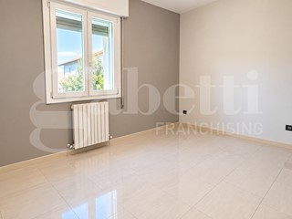 Quadrilocale in Vendita a Chioggia, 123'000&euro;, 101 m², arredato