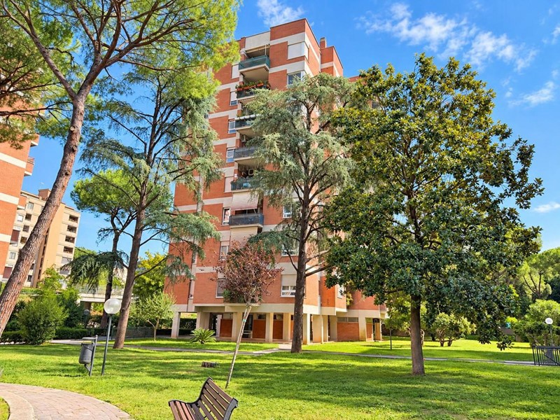 Quadrilocale in Vendita a Roma, 600'000&euro;, 140 m²