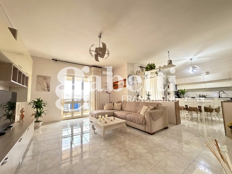 Trilocale in Vendita a Mugnano di Napoli, 155'000&euro;, 90 m²