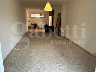 Quadrilocale in Vendita a Margherita di Savoia, 210'000&euro;, 140 m², con Box
