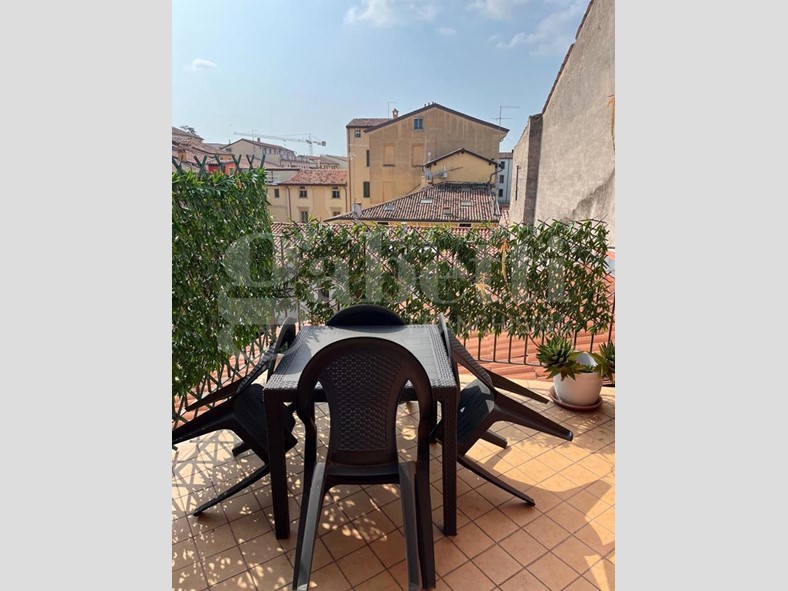 Bilocale in Affitto a Verona, 800&euro;, 60 m², arredato