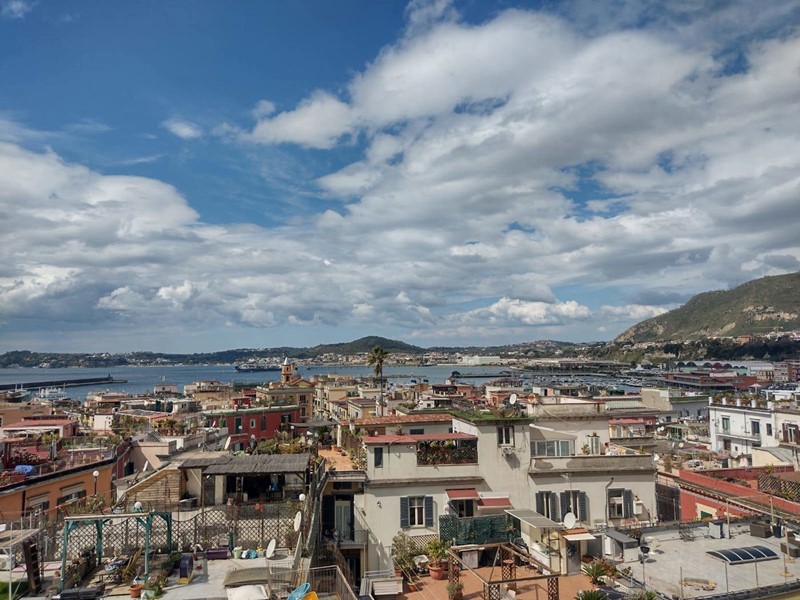 Trilocale in Affitto a Pozzuoli, 1'200&euro;, 65 m²