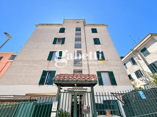Bilocale in Vendita a Roma, 176'000&euro;, 61 m²