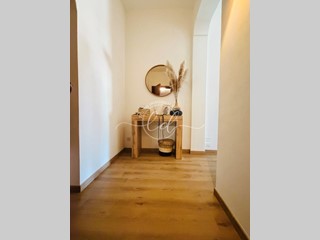 Quadrilocale in Vendita a Seravezza, zona Querceta, 329'000&euro;, 125 m², arredato, con Box