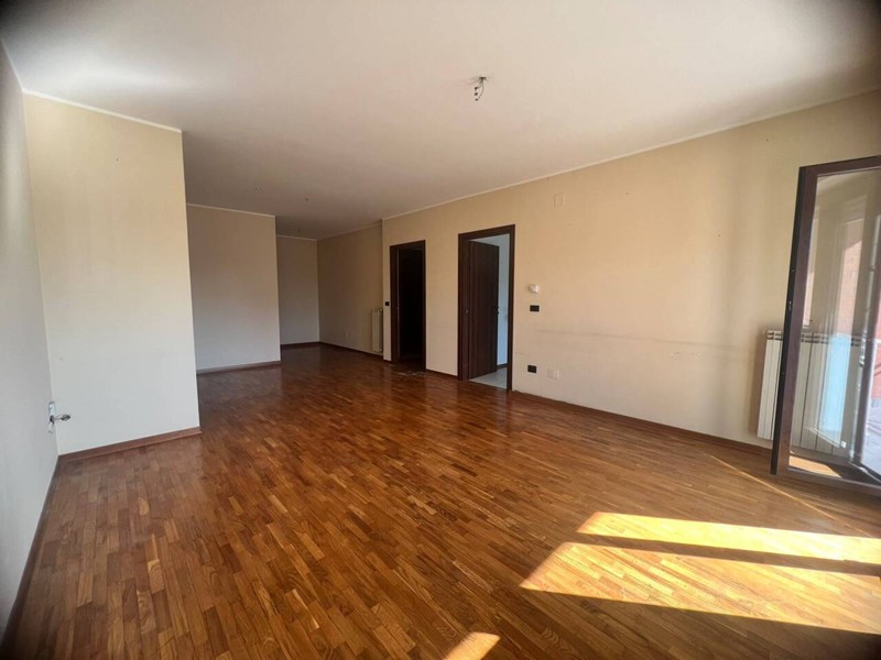 Appartamento in Affitto a Corciano, 650&euro;, 103 m²