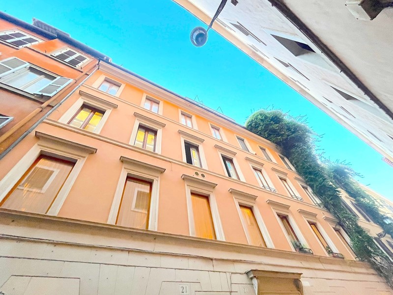 Trilocale in Affitto a Roma, zona Centro storico, 2'150&euro;, 65 m², arredato