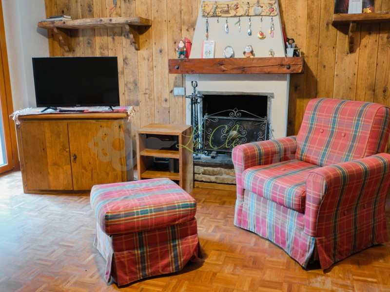 Appartamento in Affitto a Courmayeur, 9'000&euro;, 75 m², arredato