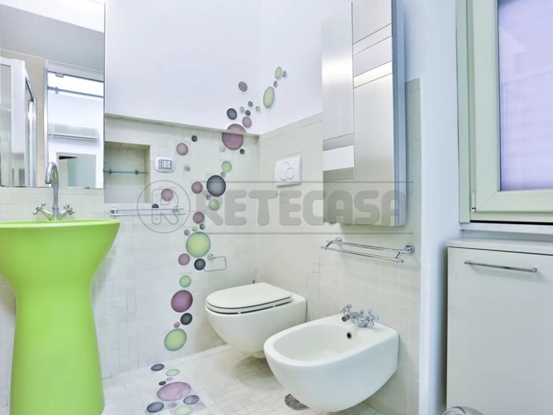 Monolocale in Affitto a Salerno, zona VIA BENEDETTO CROCE, 400&euro;, 20 m², arredato