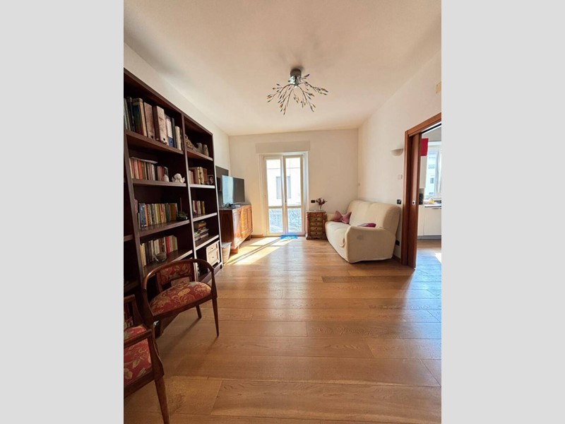 Appartamento in Vendita a Fidenza, 260'000&euro;, 147 m²