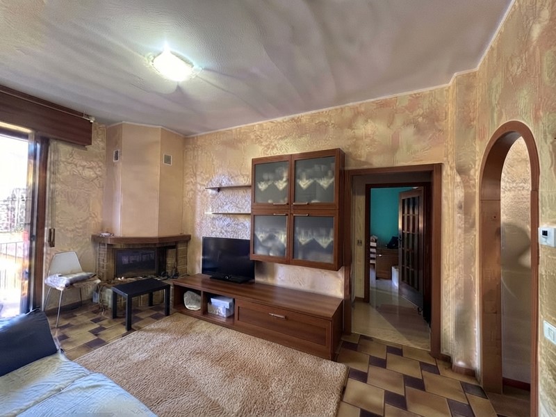 Trilocale in Vendita a Cinisello Balsamo, 170'000&euro;, 87 m², arredato, con Box