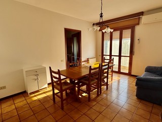 Trilocale in Vendita a Ceregnano, zona Lama Polesine, 65'000&euro;, 78 m², arredato, con Box