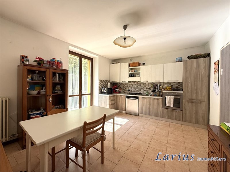 Appartamento in Vendita a Asso, 179'000&euro;, 155 m²